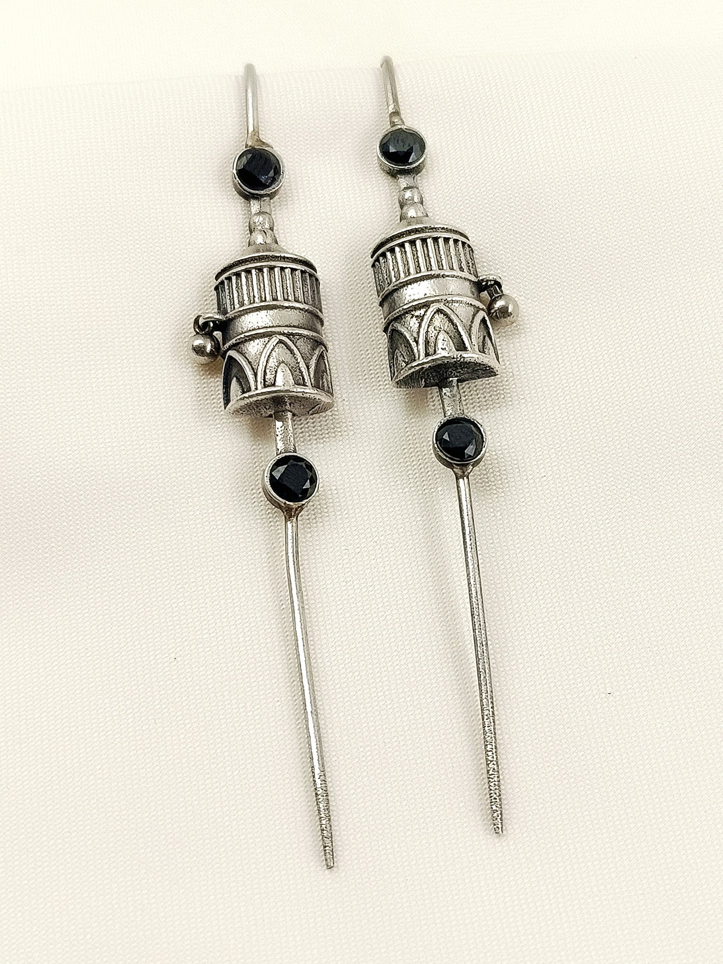Indrajit Black Men's Earcuff