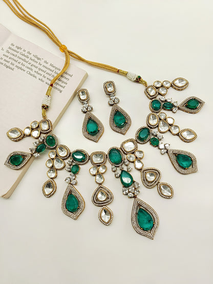 Yadavi Green Victorian Necklace Set