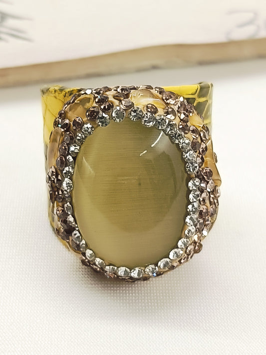 Saniya Yellow Western Finger Ring