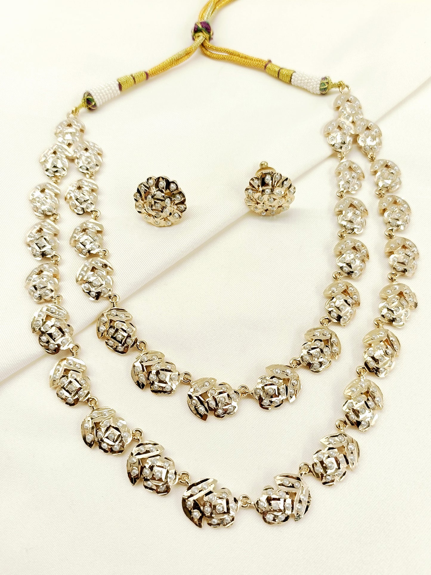 Aashritha White Pearl Jadau Necklace Set