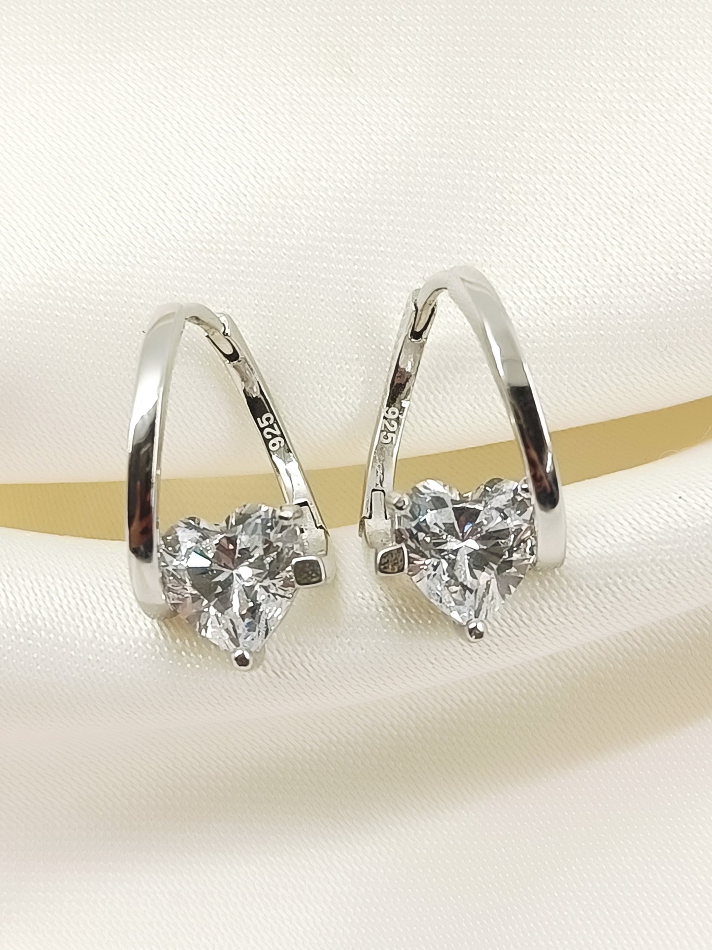 Sanjana White 92.5 Silver American Diamond Bali