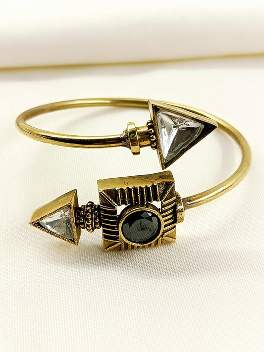 Pratik Men’s Geometric Black Stone Bracelet