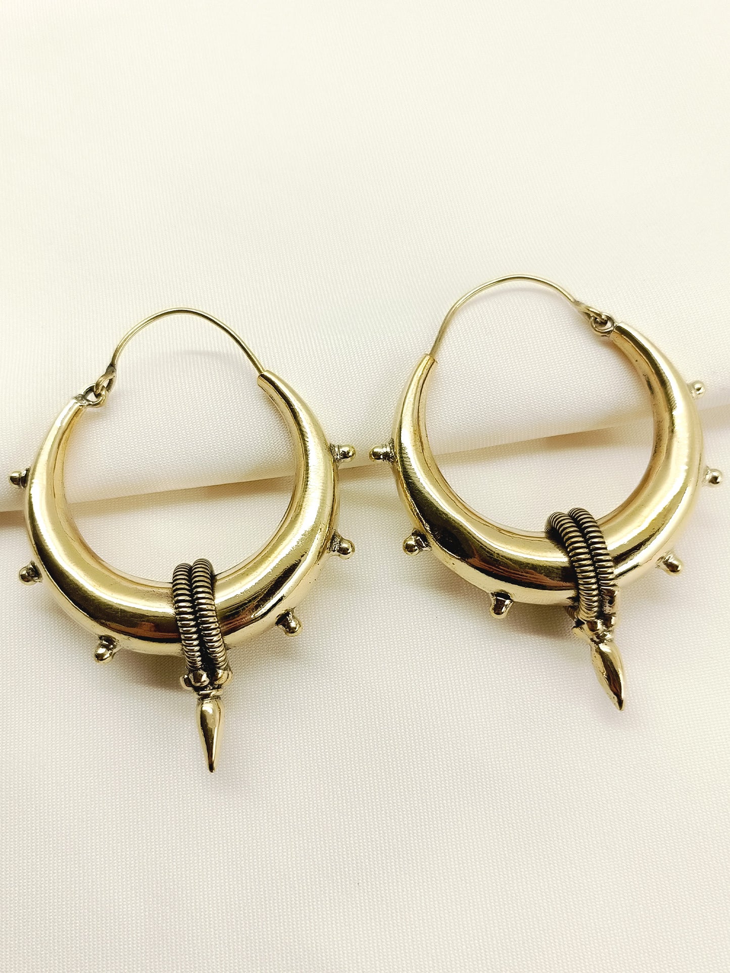 Darshan Golden Men's Earring