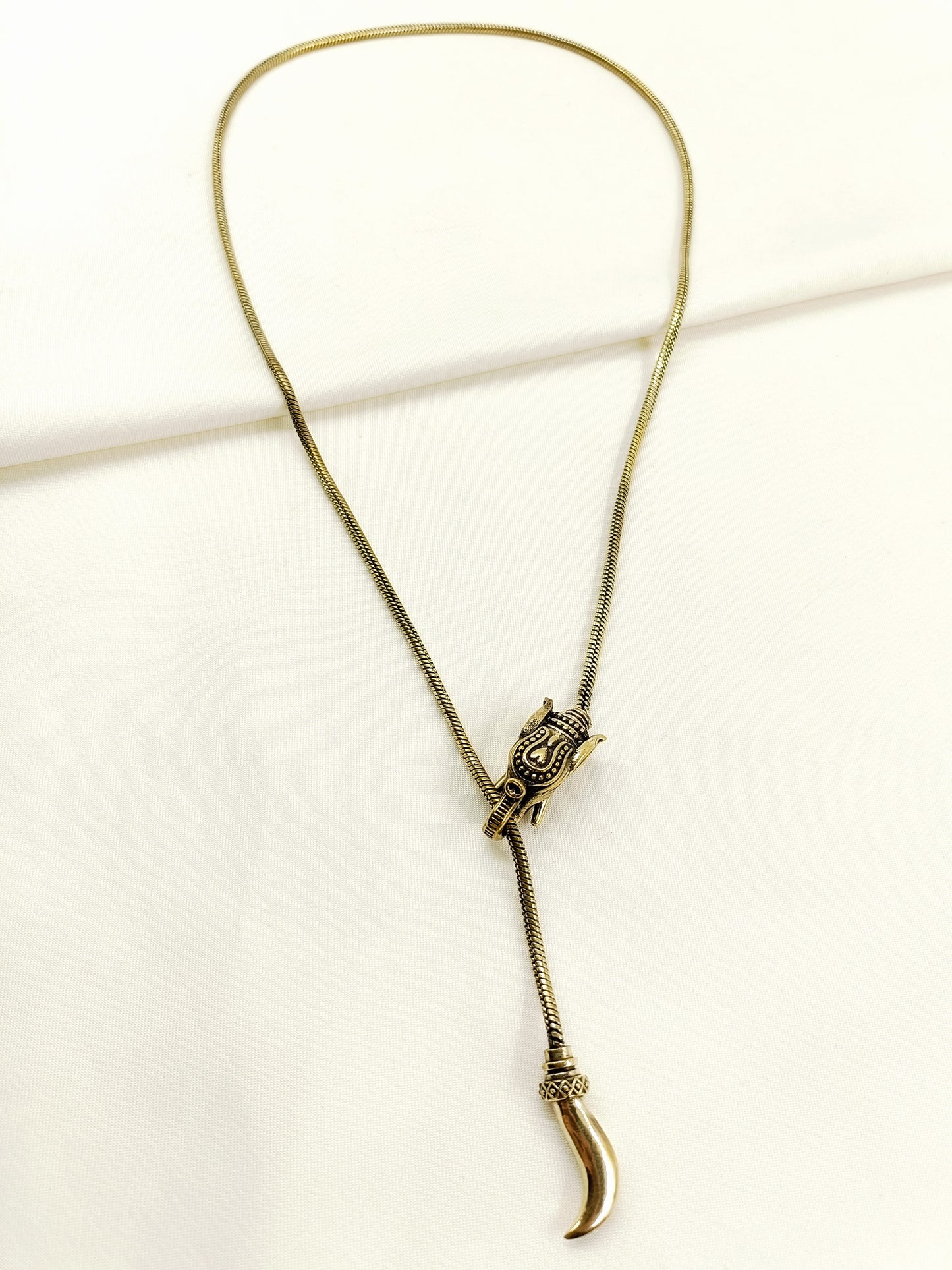 Eshanay Golden Men's Neckpiece