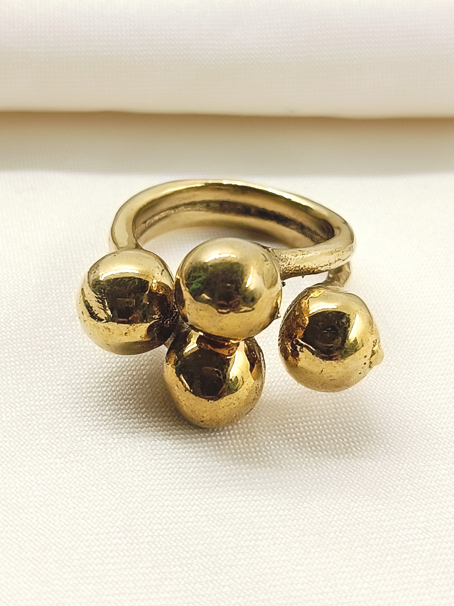 Adeeva Golden Men's Finger Ring