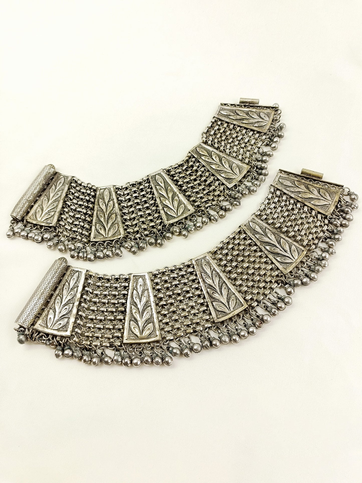 Jayla Plain Oxidized Anklet
