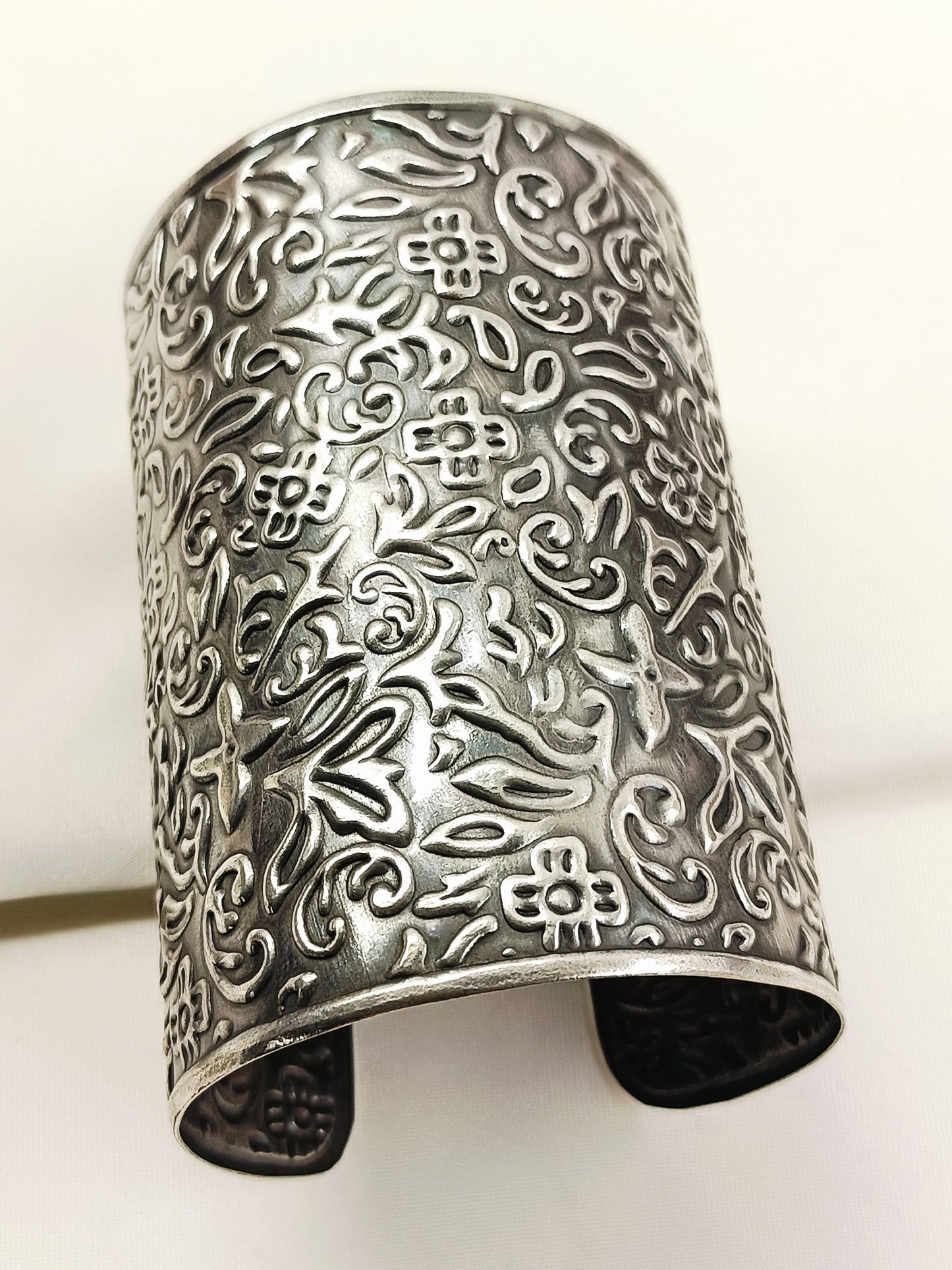 Devik Silver Oxidized Men's Bracelet