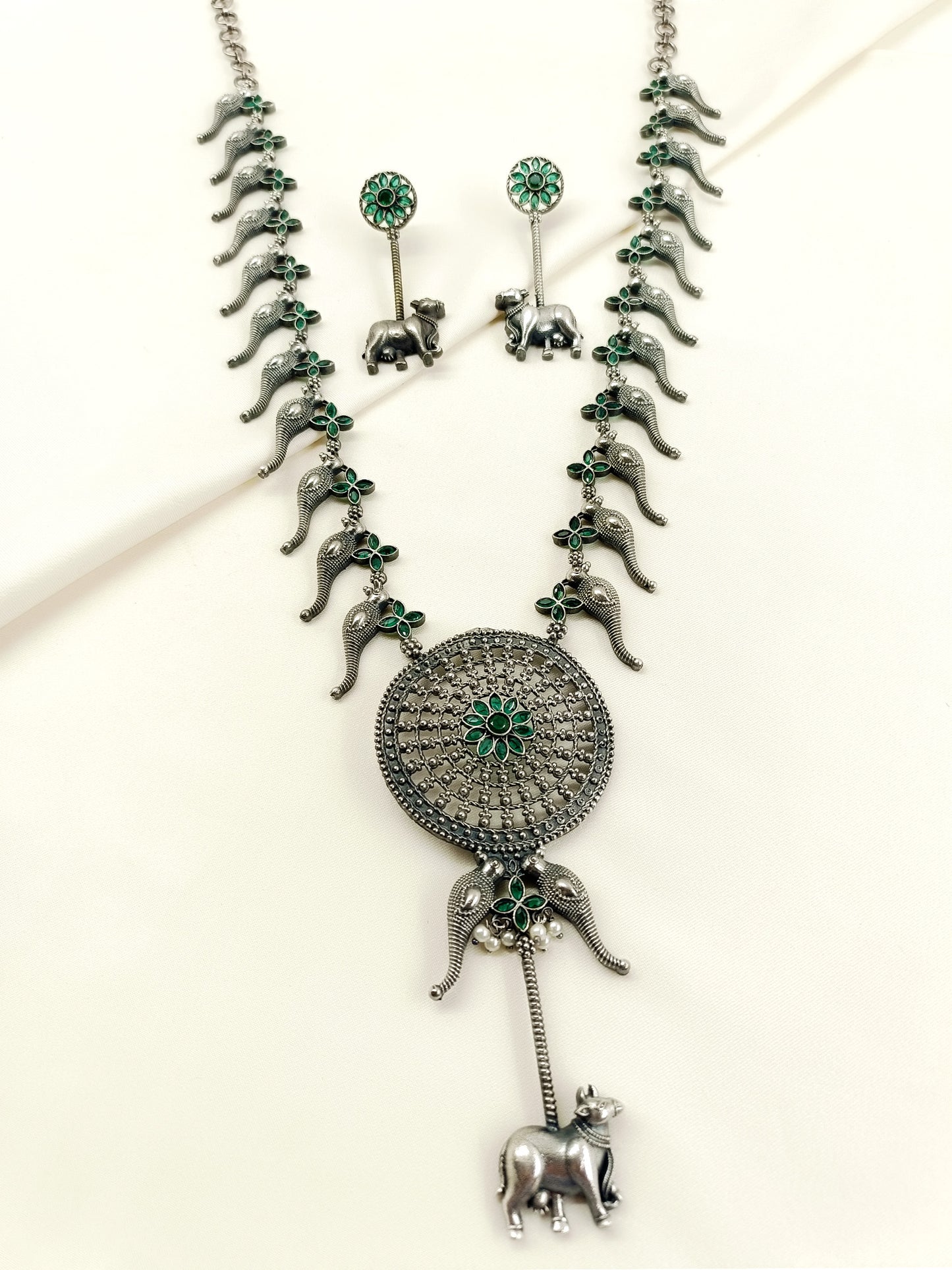 Avisha Green Oxidized Necklace Set