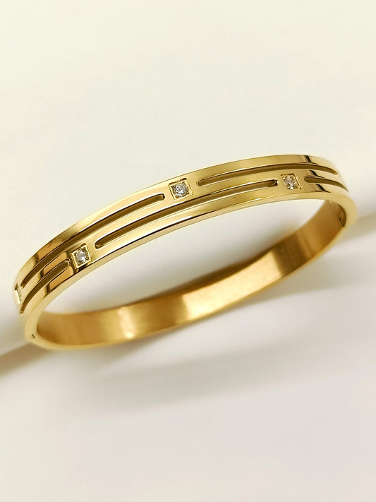 Aahan Golden Men's Bracelet