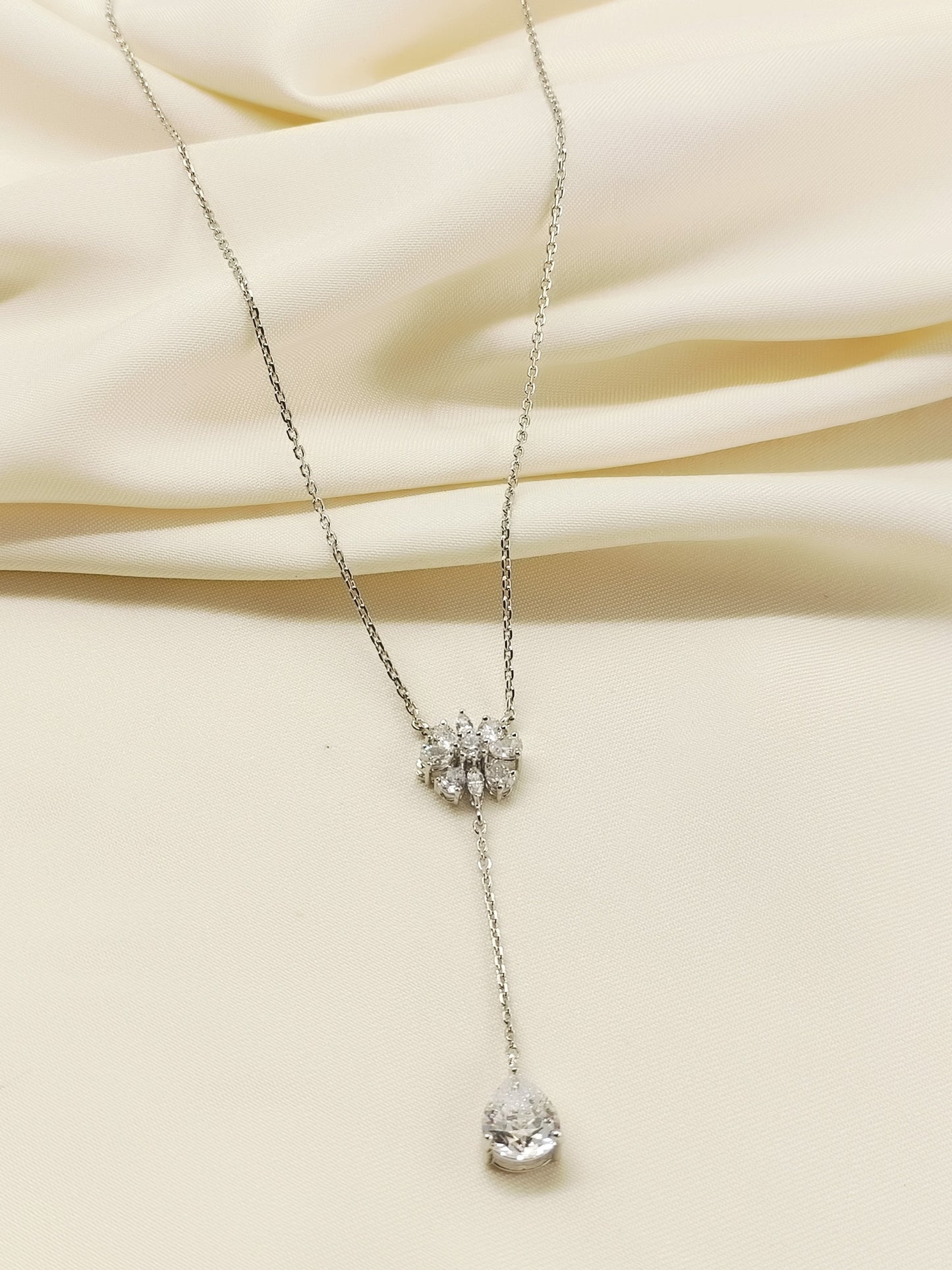 Vrini 92.5 Silver Swarovski Stone Pendal