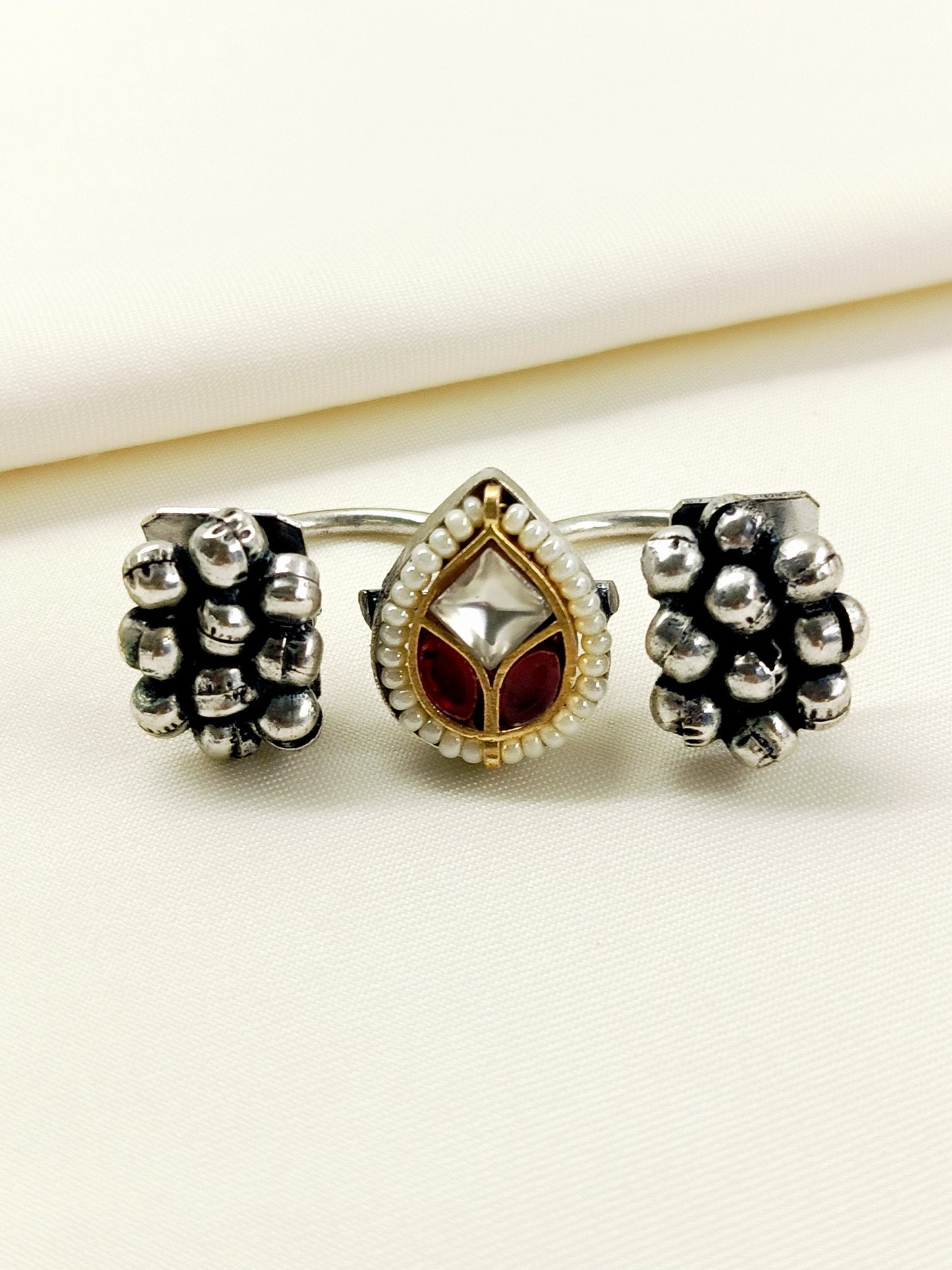 Pari White Oxidized Dual-Finger Kundan Ghungroo Ring