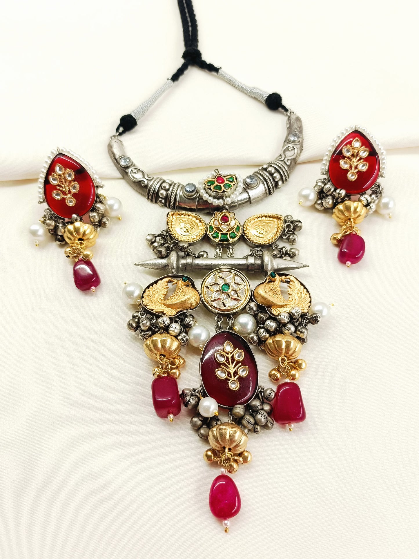 Prishti R&G Dual Tone Oxidized Hasli Styled Necklae Set