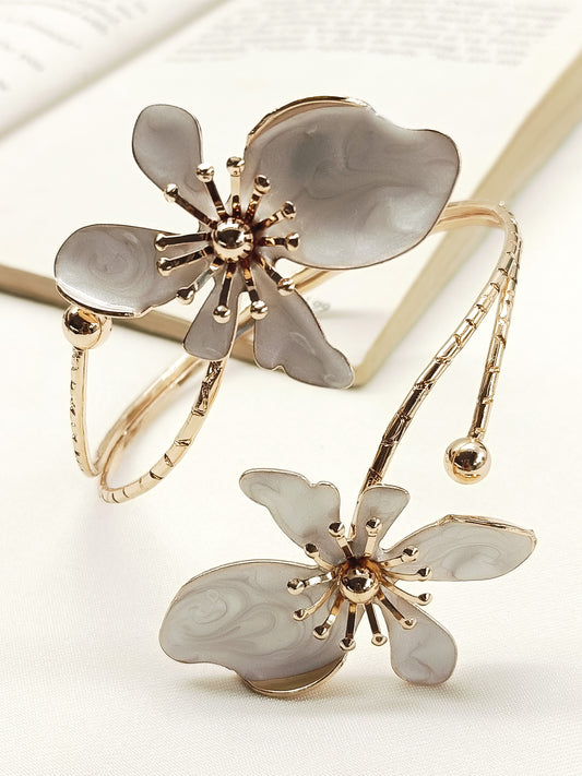 Bhavisha White Western Bracelet