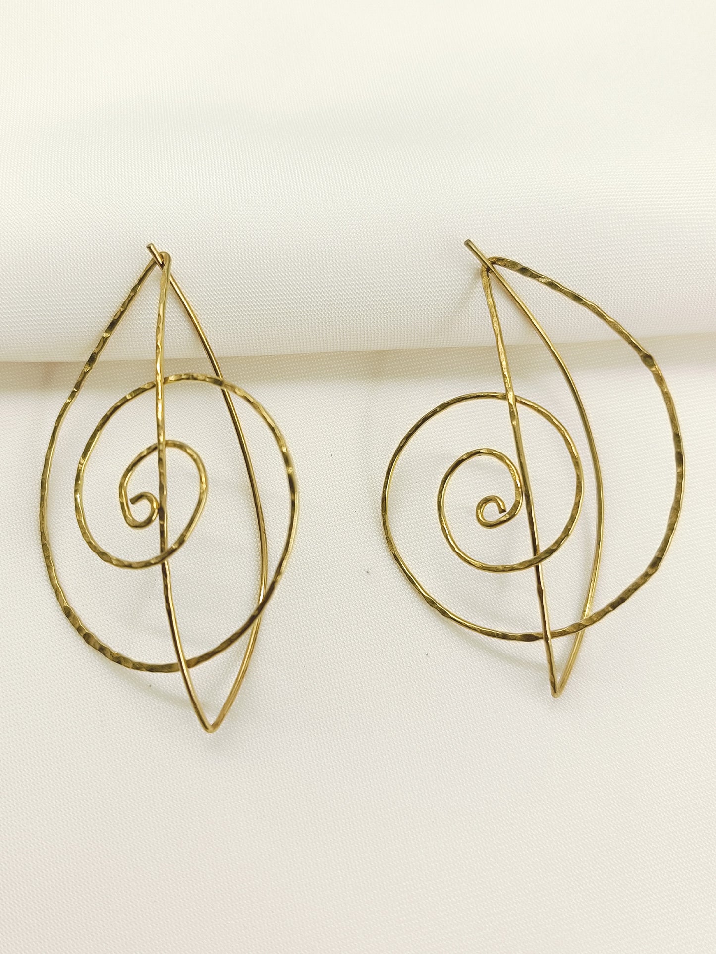 Nimare Golden Men's Earrings