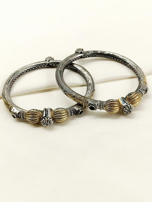 Mena Dual Tone Oxidized Bangles