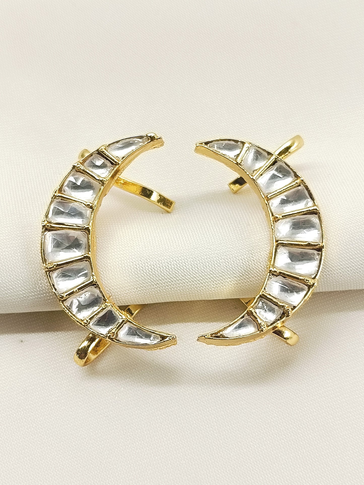 Benu White Men's Moon Shape Kundan Earcuff [Price Is For Pair]