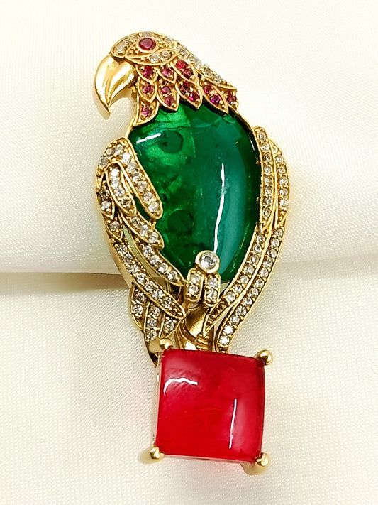 Yajvan R&G Eagle Men's Brooch