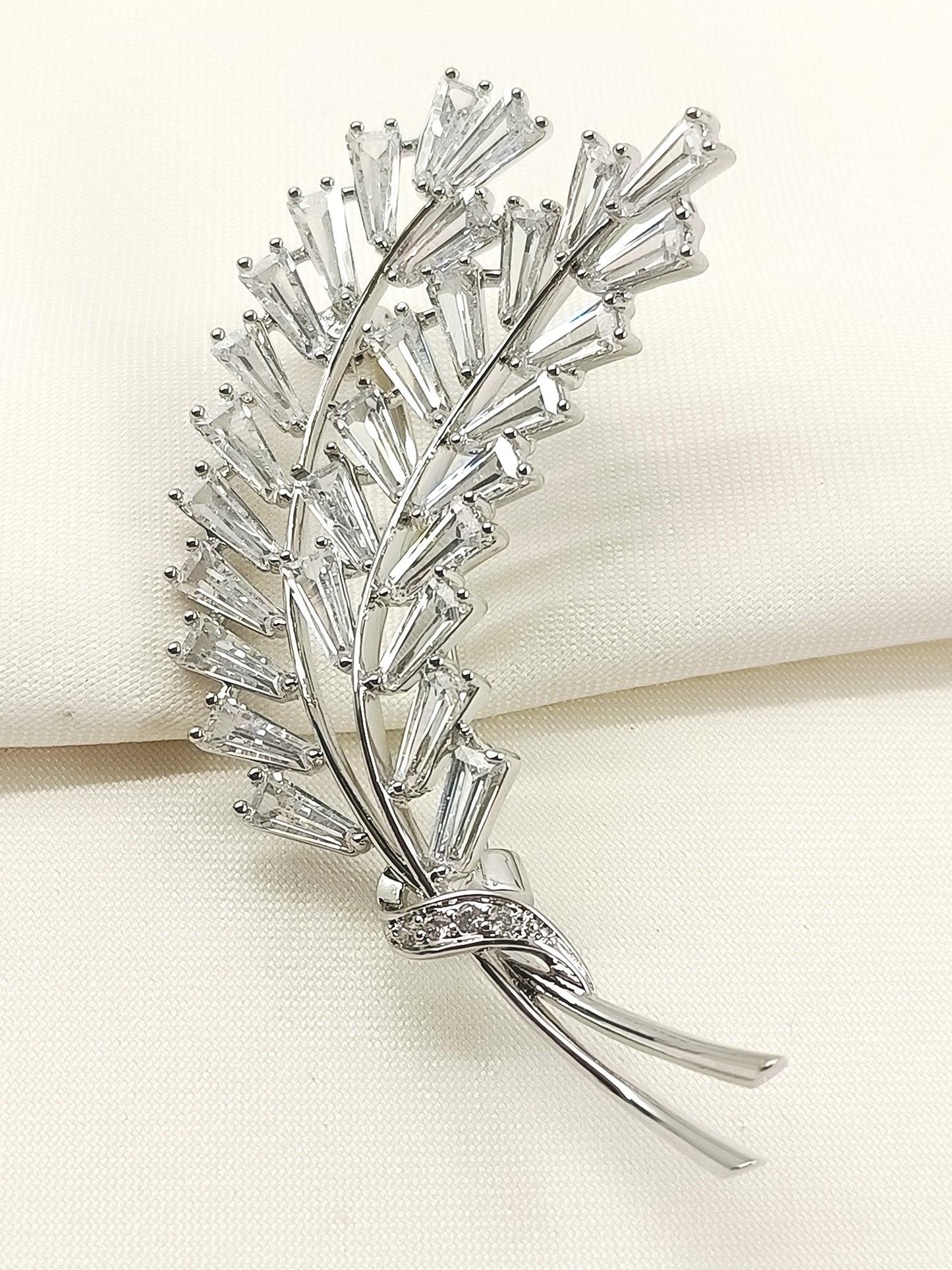 Harper Silver Leaf Brooch