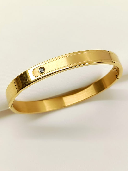 Vihanraj Golden Minimal Stone Men's Bracelet
