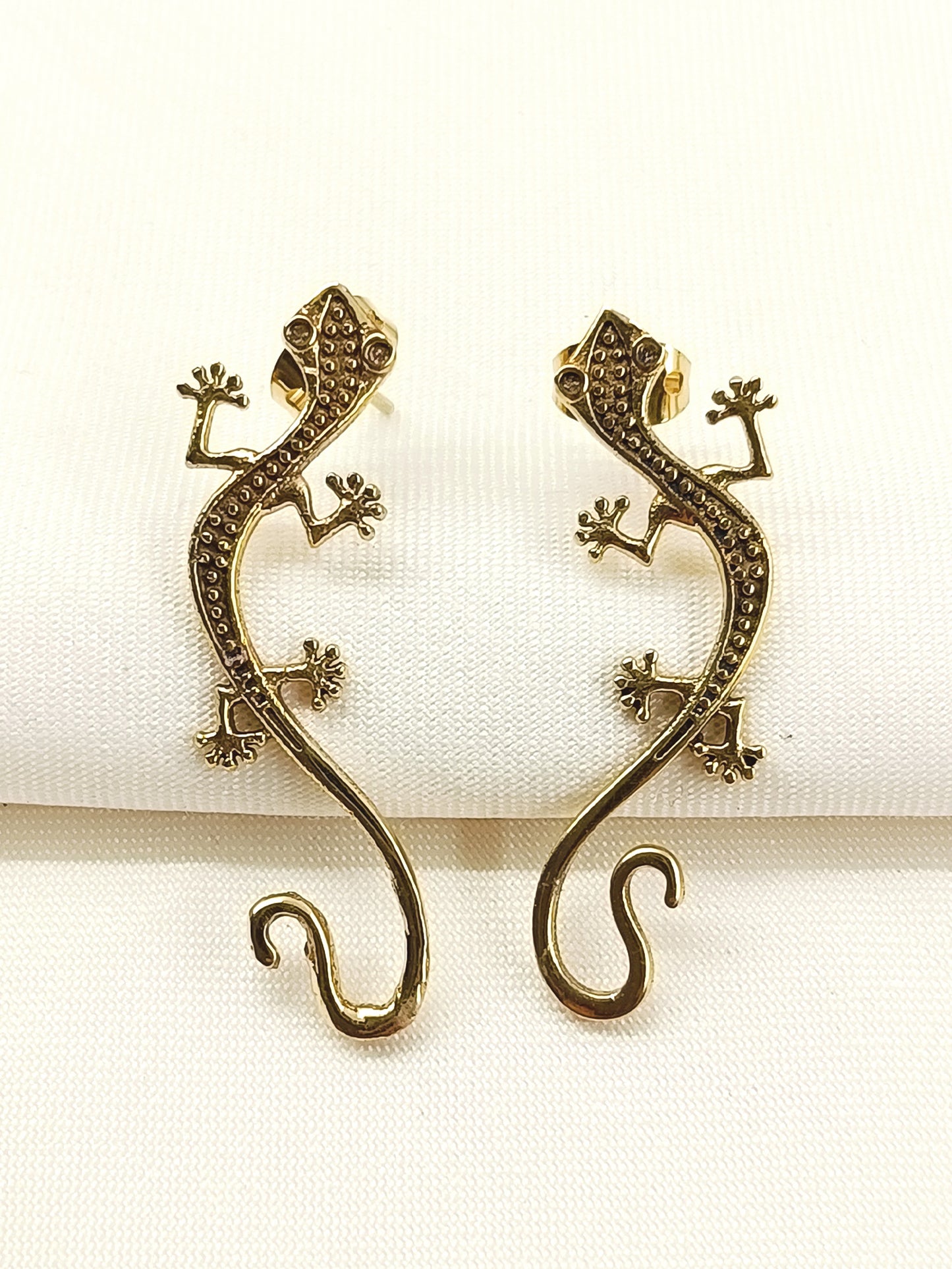 Rasam Golden Men's Earrings