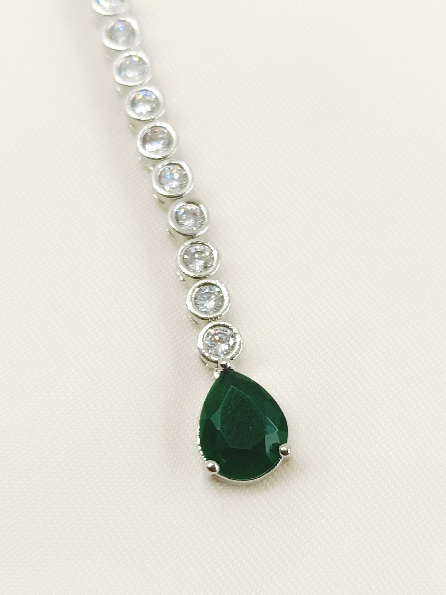 Maadri Green American Diamond Teeka