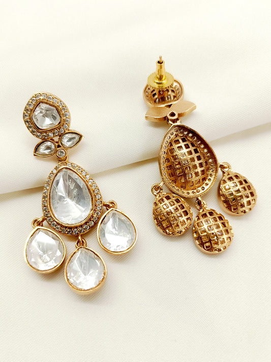 Ishani White Kundan Earrings