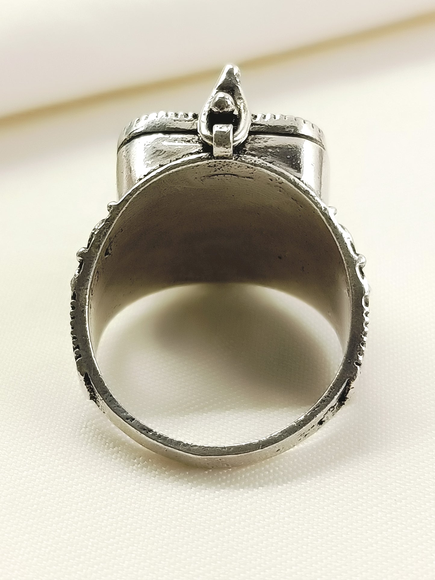 Kanik Brown Men's Finger Ring
