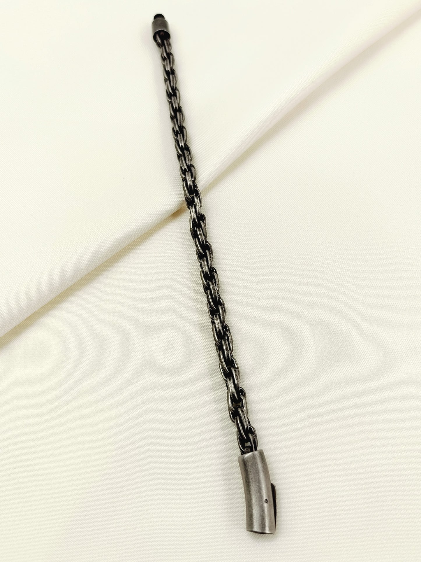Wriddhish Plain Men's Bracelet