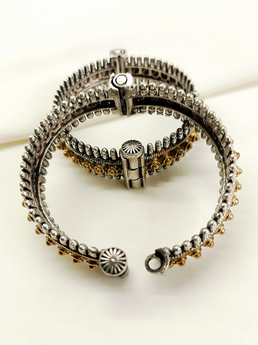 Punarvi Dual Tone Oxidized Bangles
