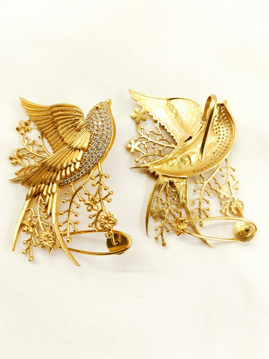 Layla Boutique Golden Bird Ear Cuff