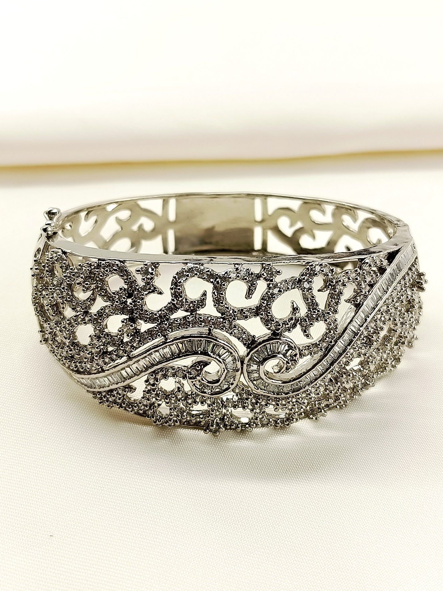 Akriti Victorian Bracelet