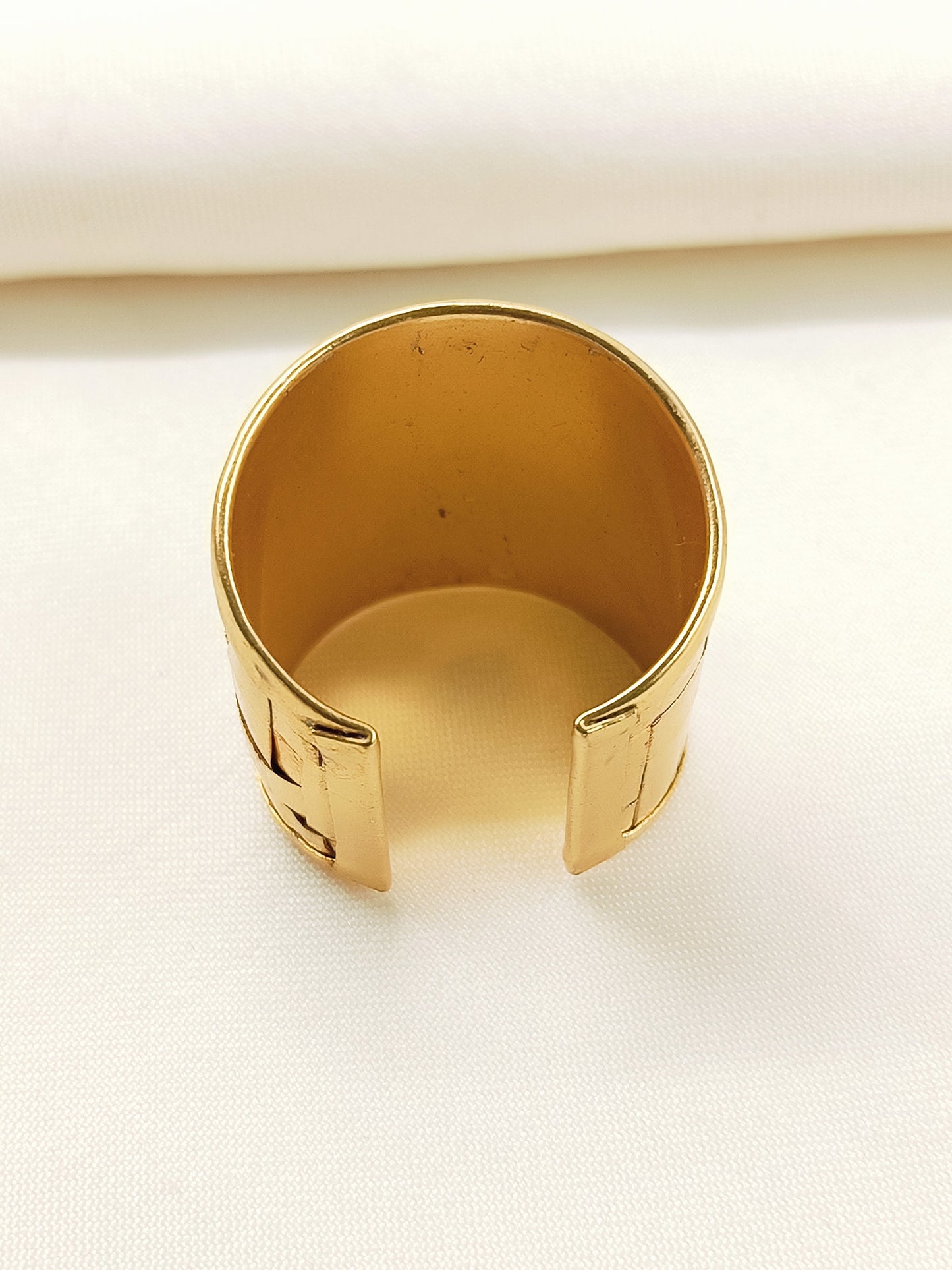 Anayra White Oxidized Finger Ring