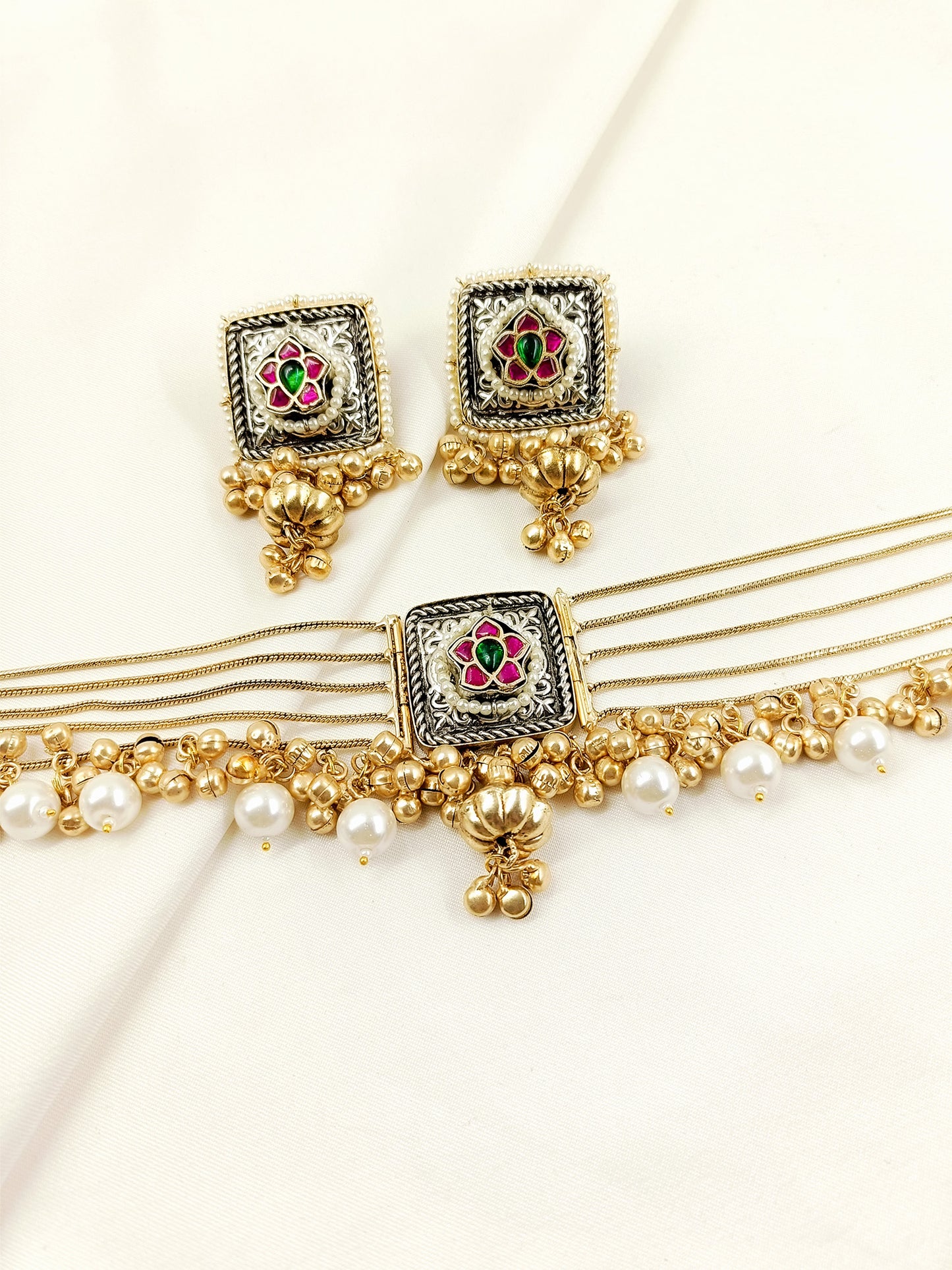 Dhvajee R&G Boutique Choker Set
