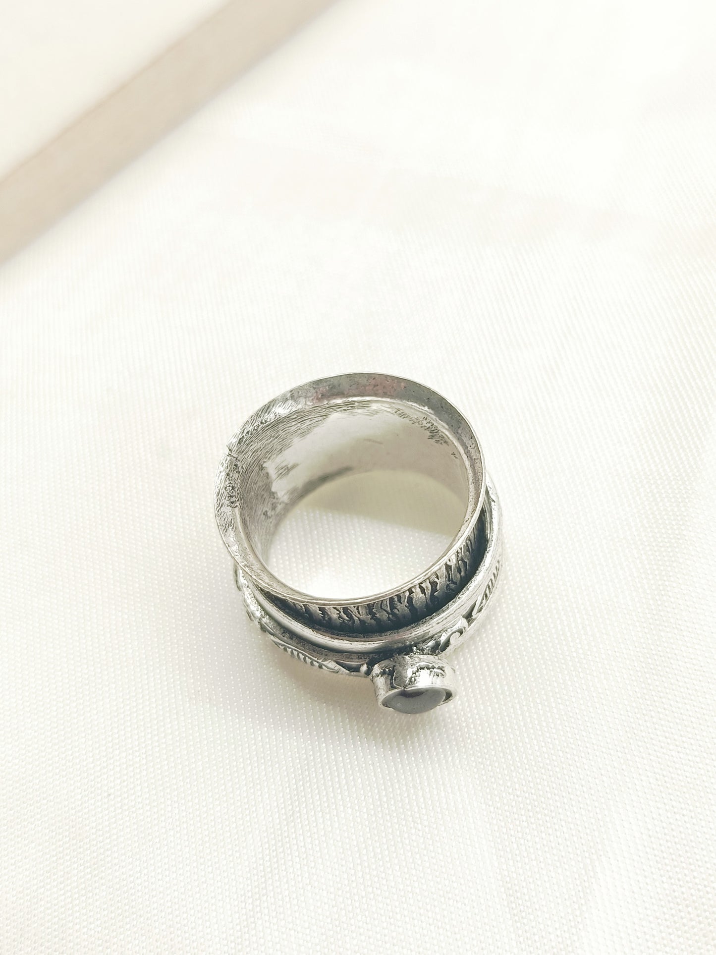Kirat Maroon Oxidized Finger Ring