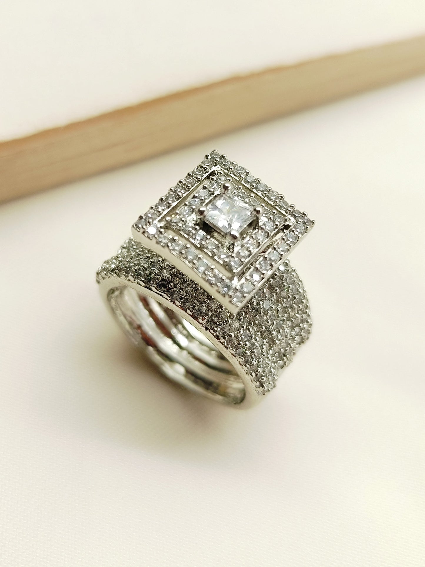 Jude American Diamond Finger Ring