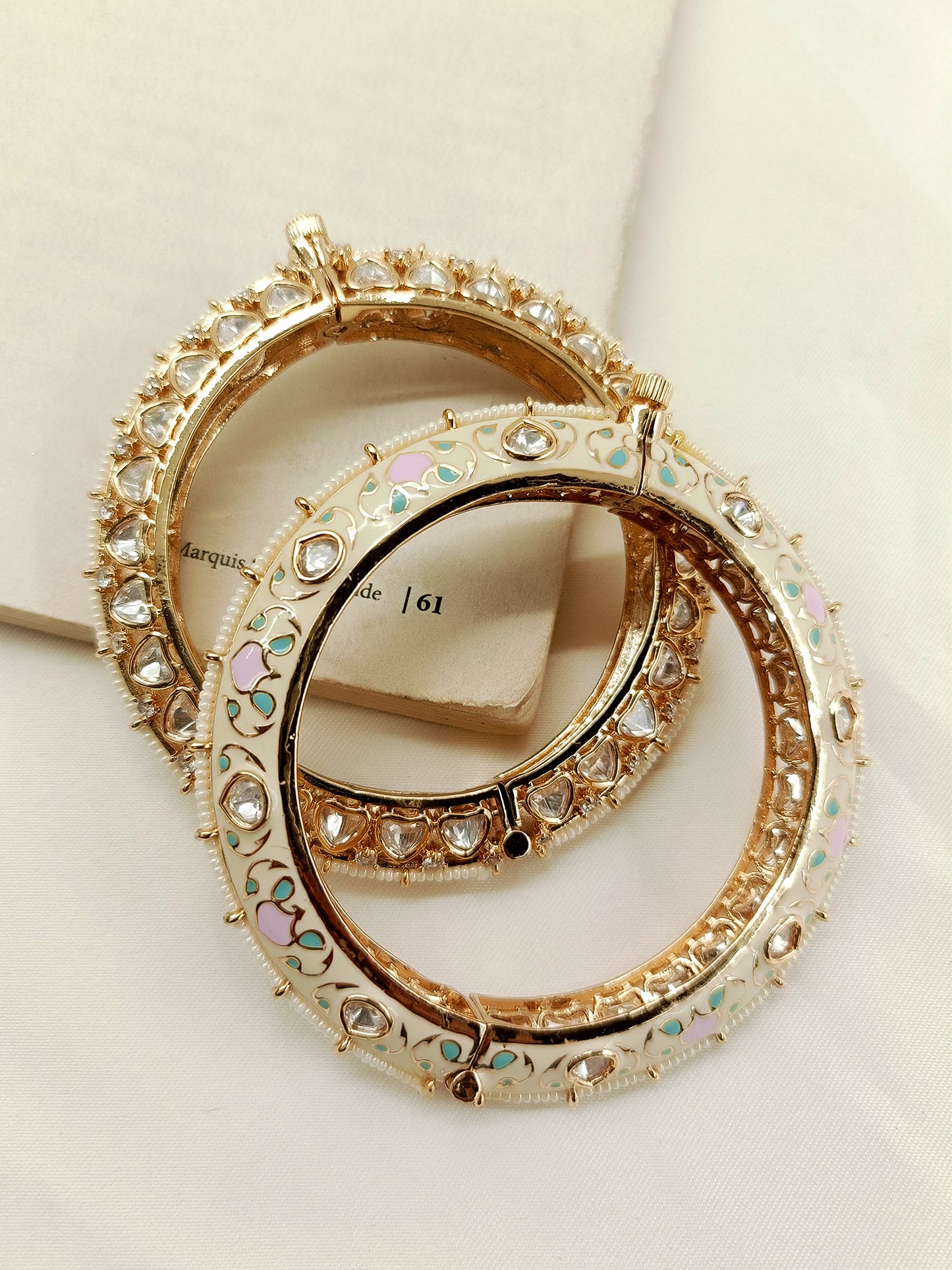 Somu P & G Kundan Meenakari Bangle