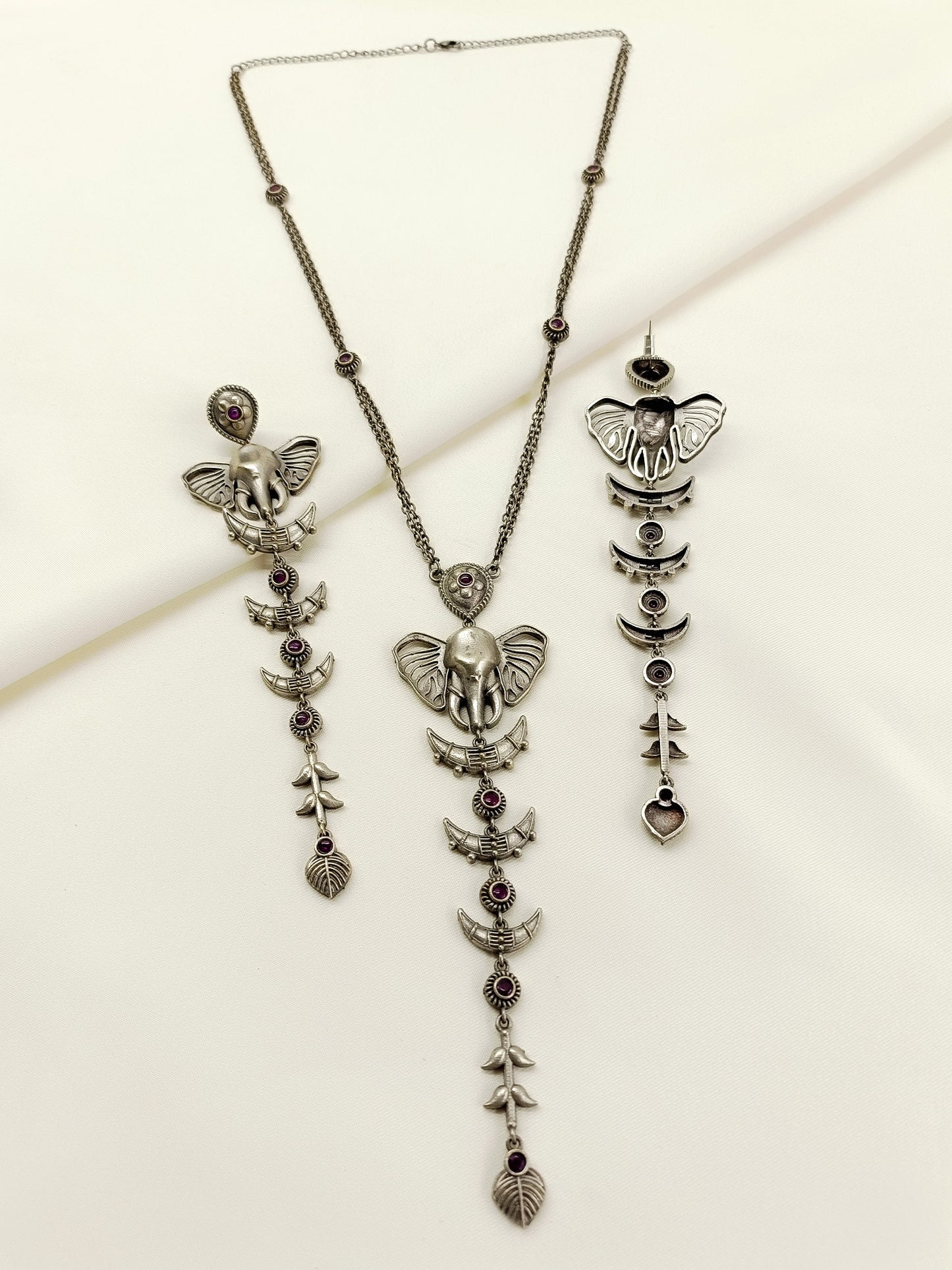 Nenna Ruby Oxidized Pendant Set
