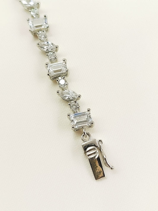 Ekaja White 92.5 Silver Swarovski Stone Bracelet