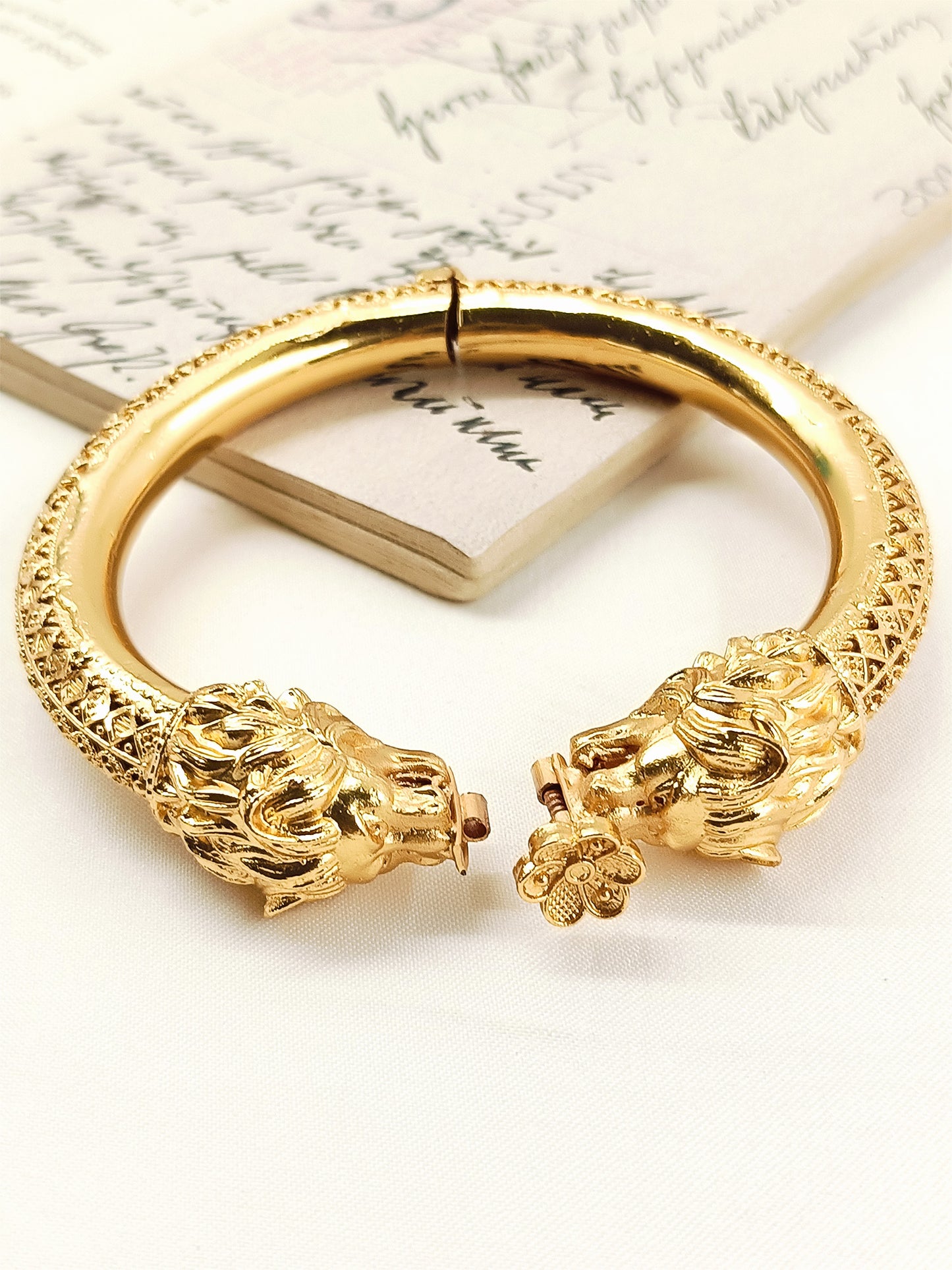 Nirav Golden Men's Royal Lion Kada