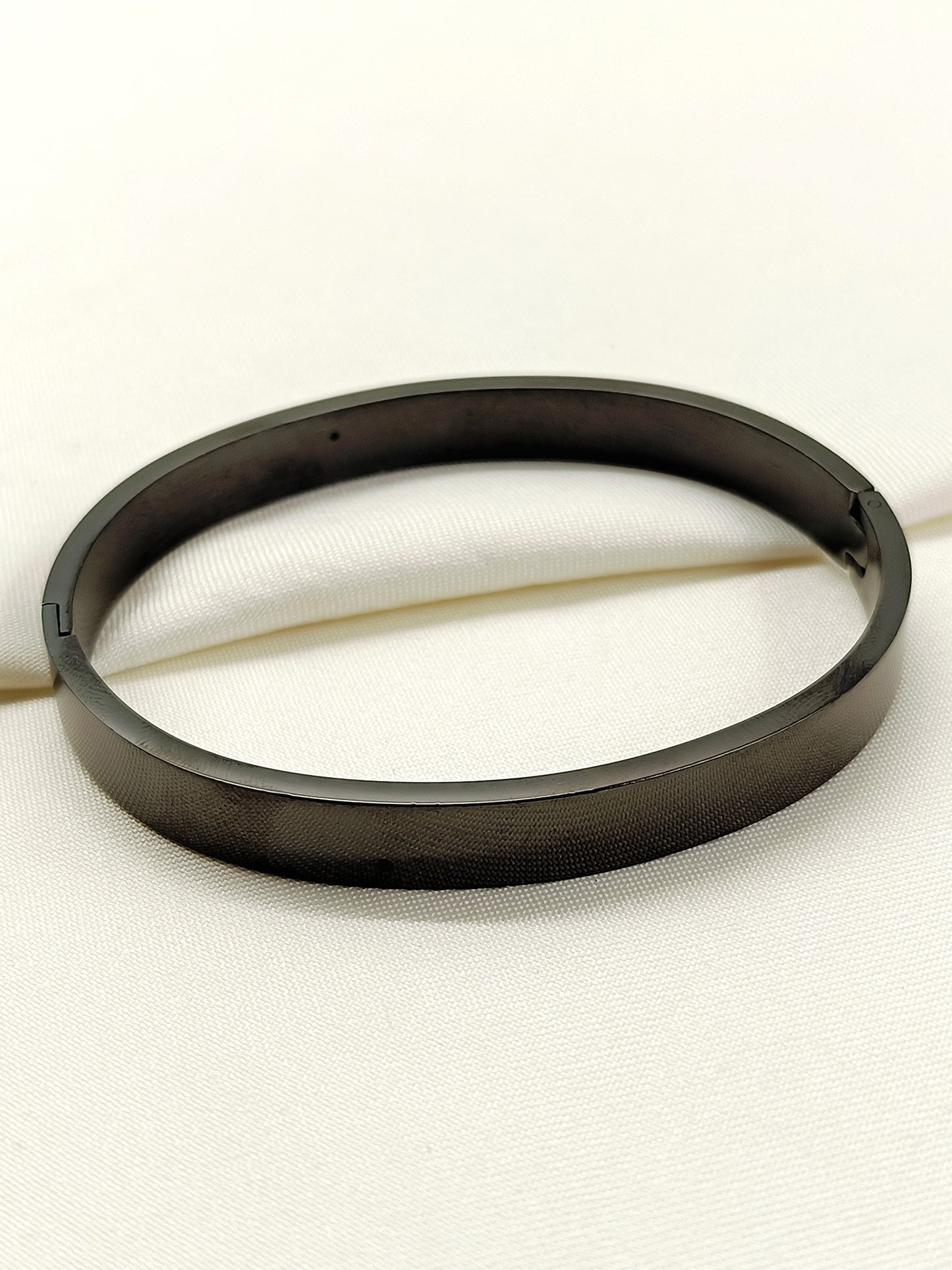 Omprakash Black Men's Bracelet