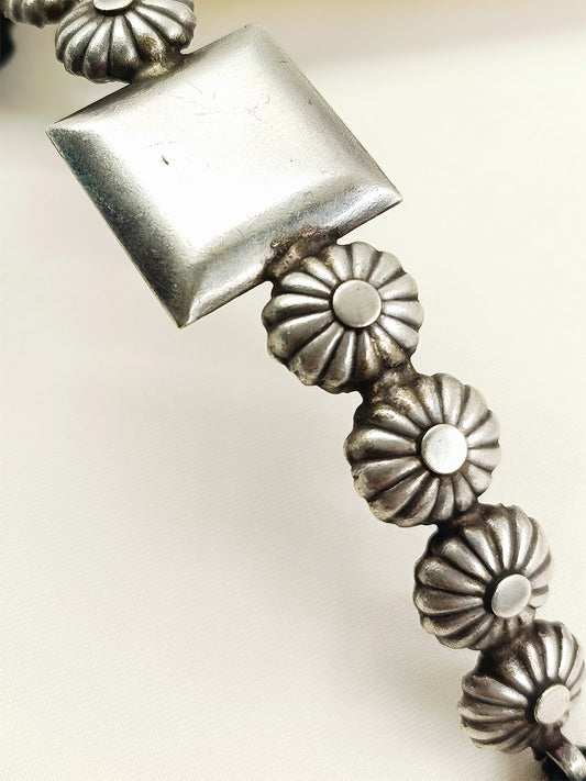 Viraj Plain Men's Oxidized Flower Bead Bajubandh