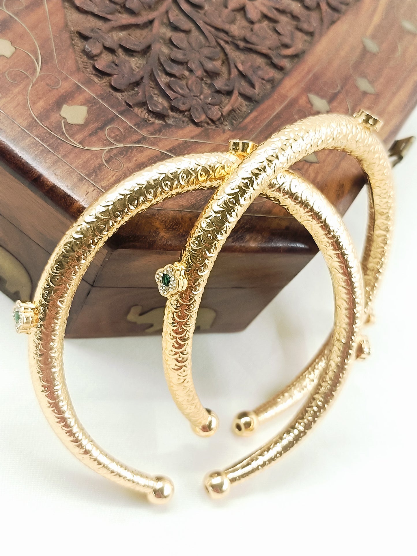 Sweta Green Hasli Styled Oxidized Anklet