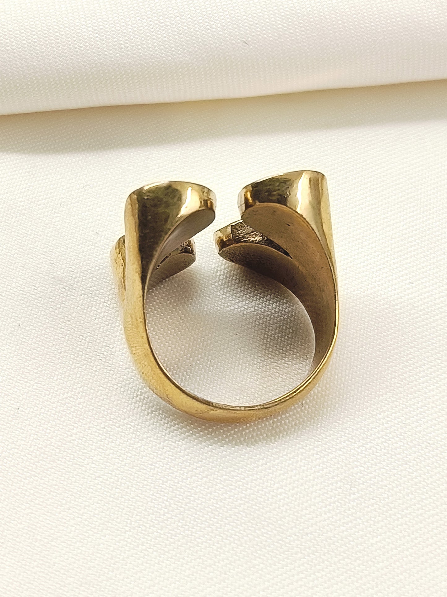 San Golden Men's Finger Ring