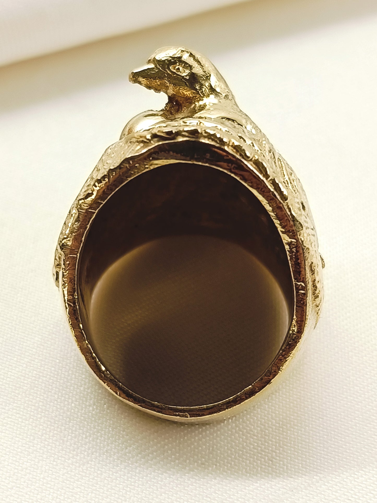 Leen Golden Men's Finger Ring