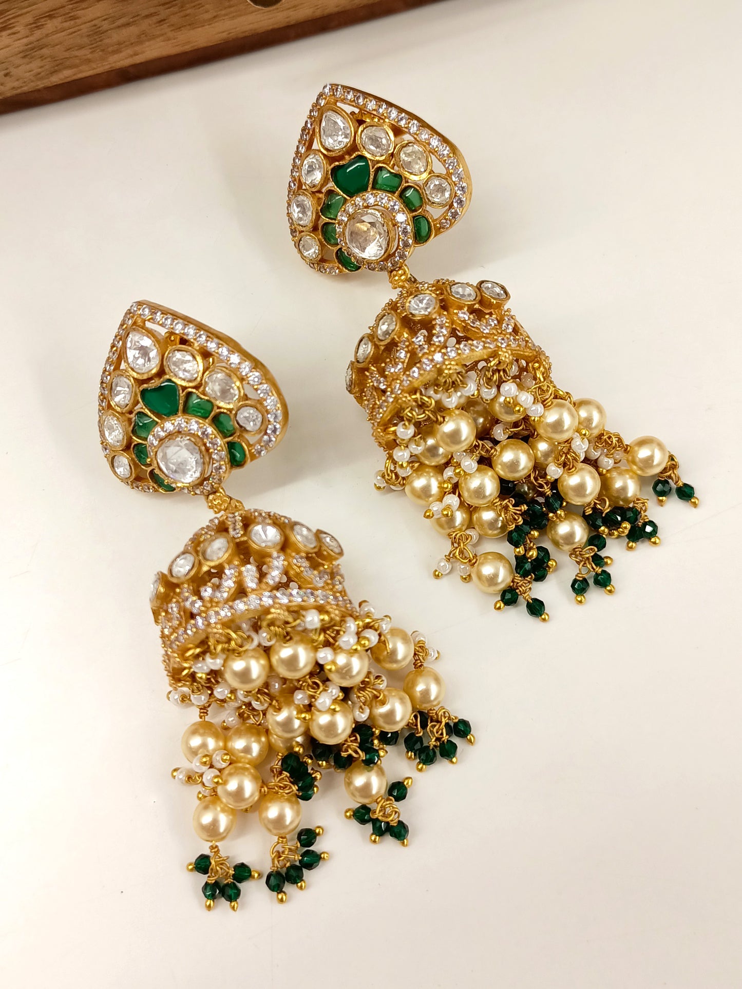 Vaidehi Emerald Kundan Jhumki