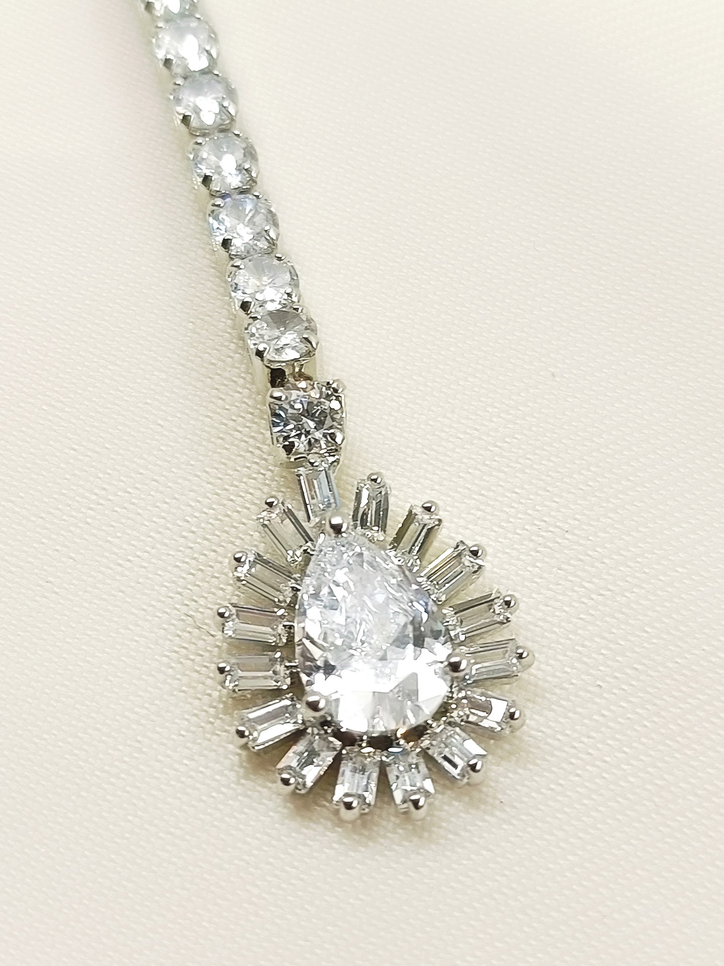 Kishwar White American Diamond Teeka