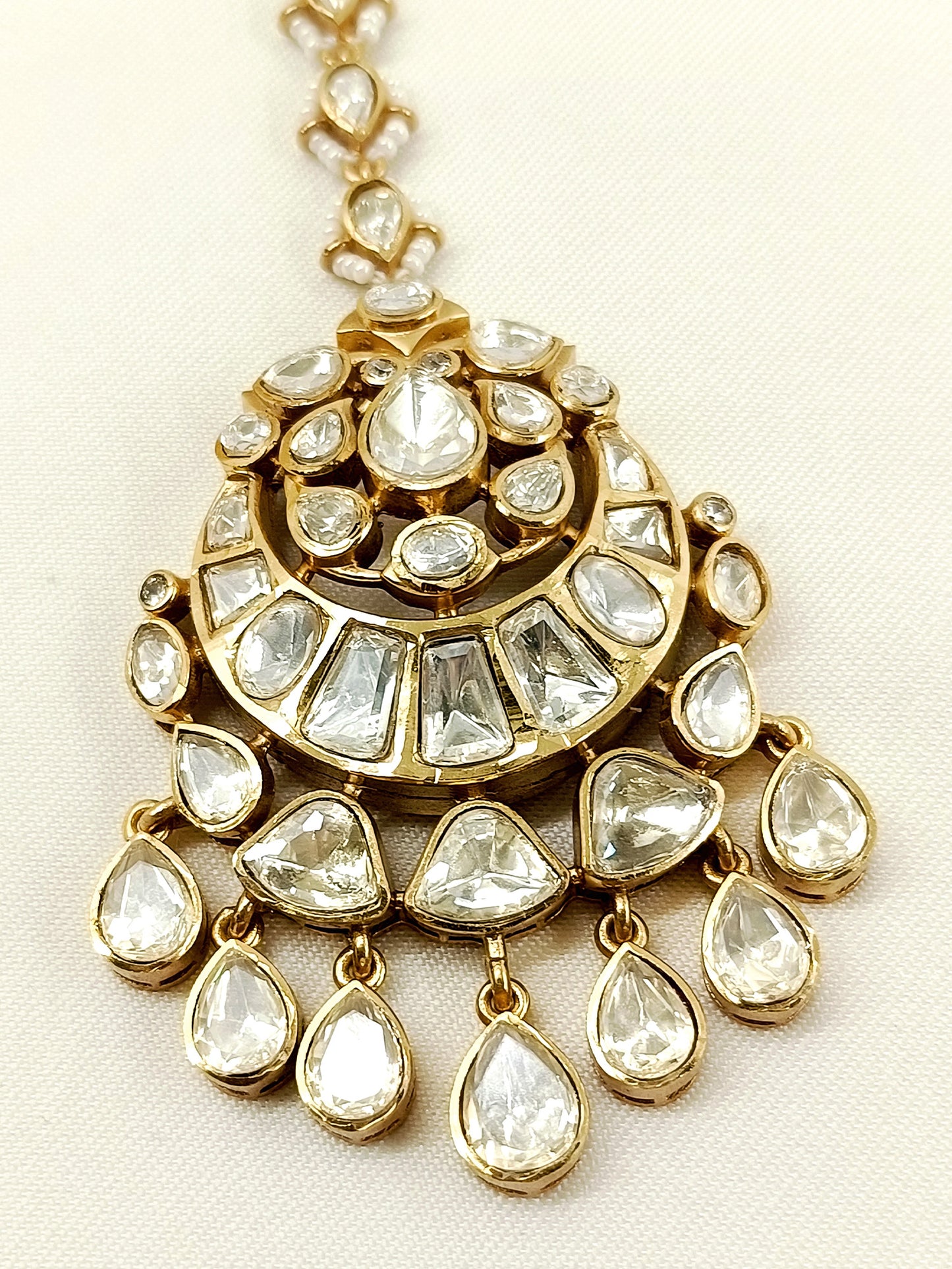 Bhairvi White Kundan Teeka