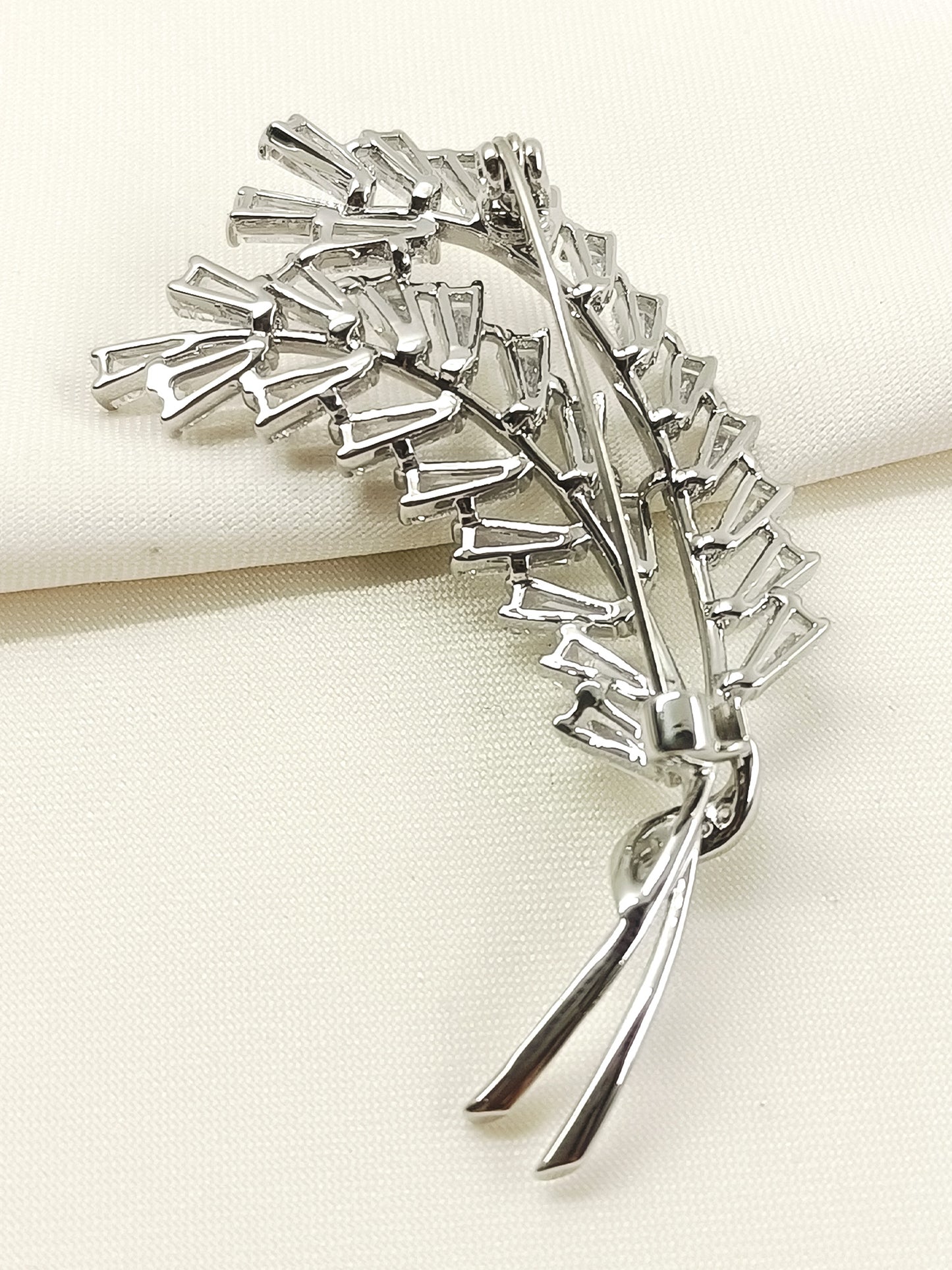 Harper Silver Leaf Brooch