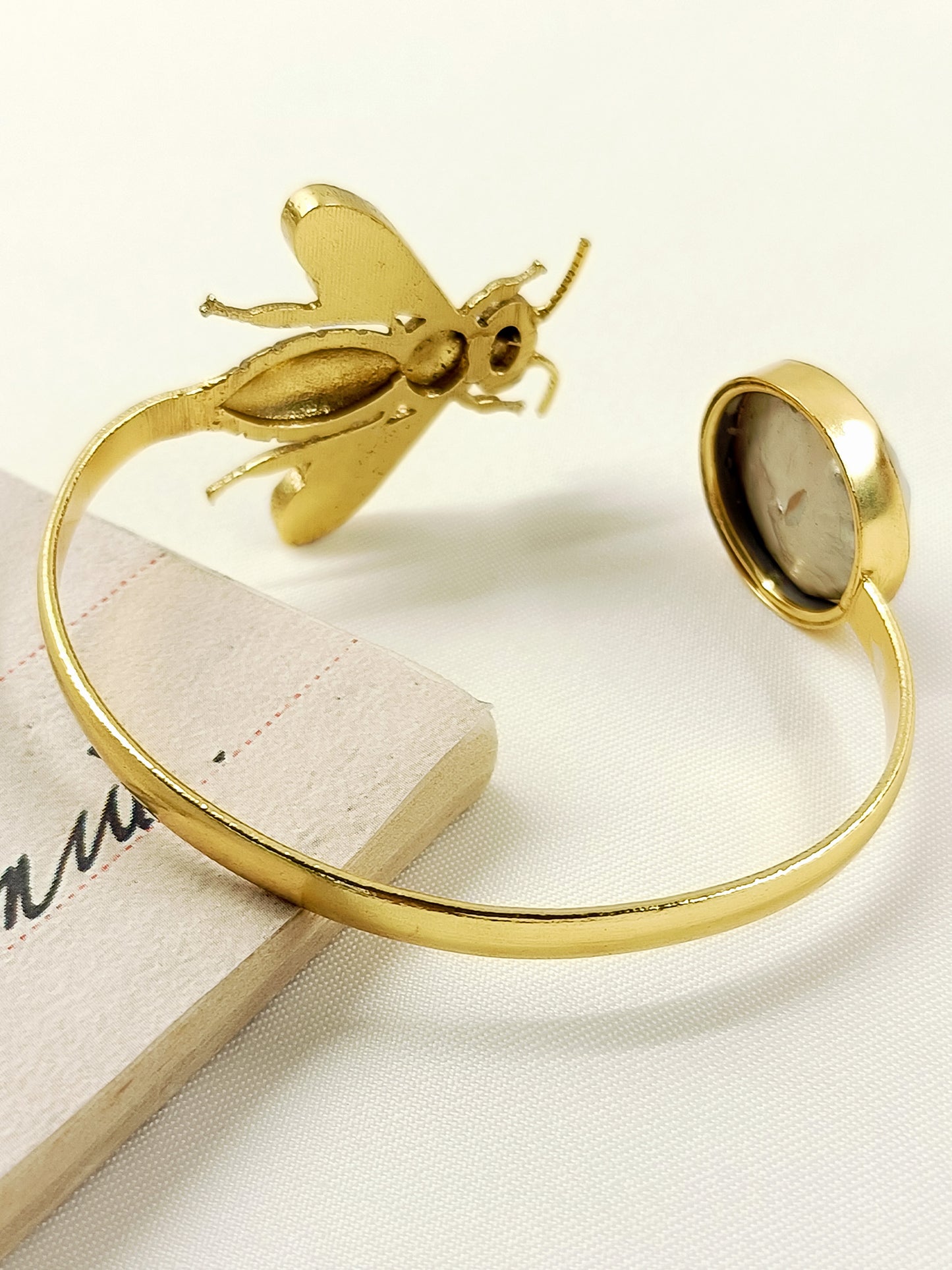 Sourya Apis Baroque Pearl Bee Men's Bracelet