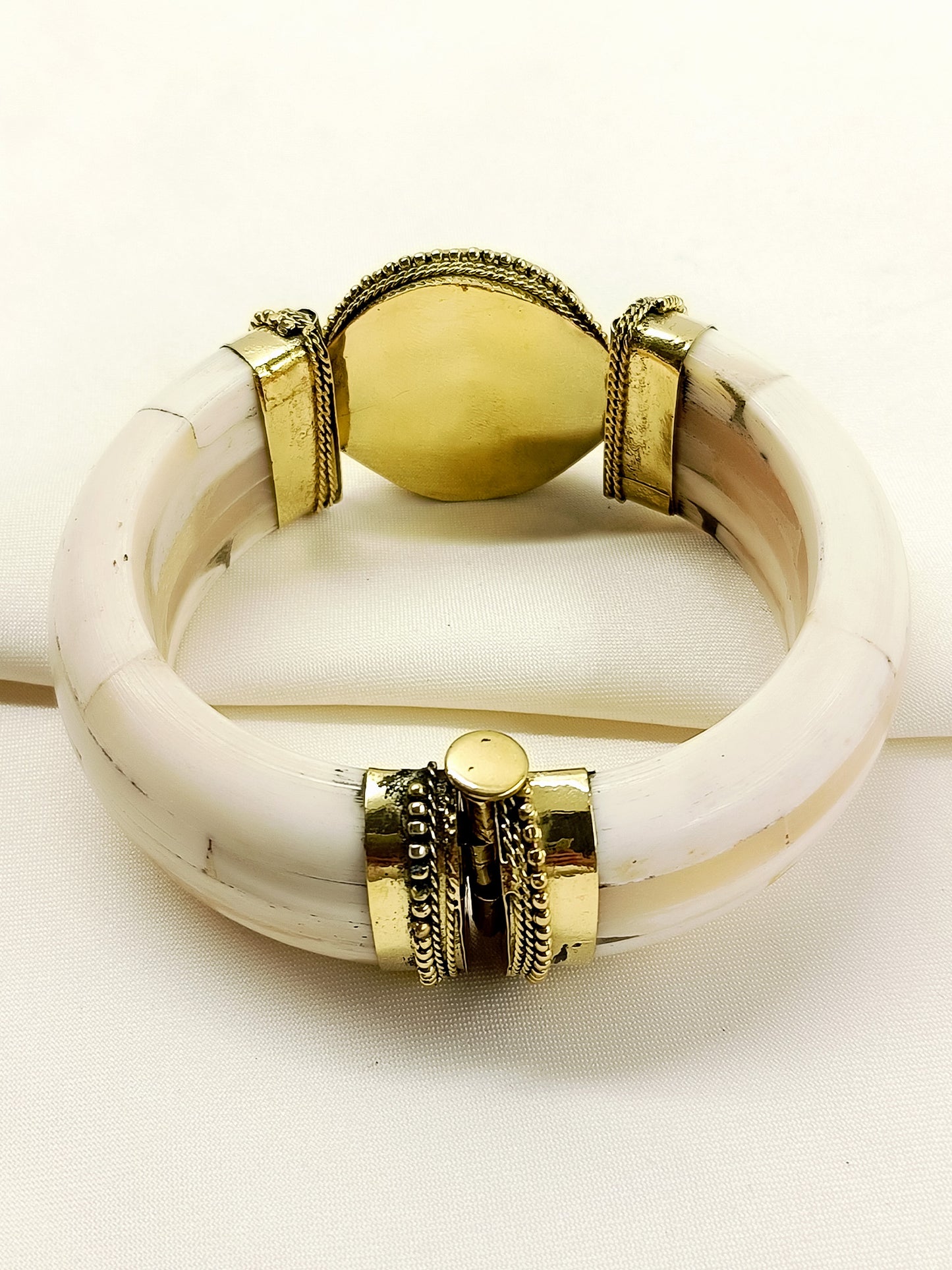 Idhik Men’s Royal Black Onyx Stone Tribal Bone Bracelet